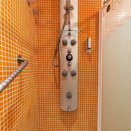 Ur-alde Guest house 2*